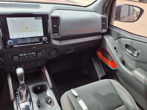 Used 2023 Nissan Frontier PRO-4X w/ Pro Convenience Package AWD/4WD image 4