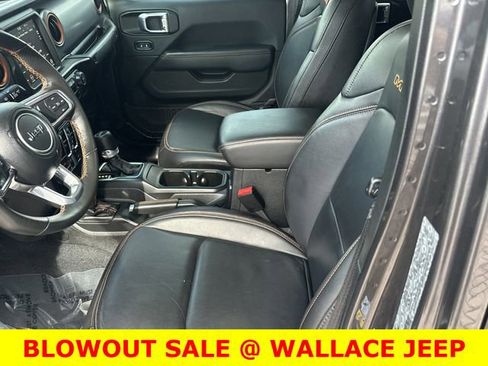 Used 2023 Jeep Gladiator Mojave w/ LED Lighting Group AWD/4WD image 16