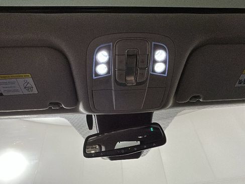 Used 2019 Hyundai Santa Fe AWD image 29