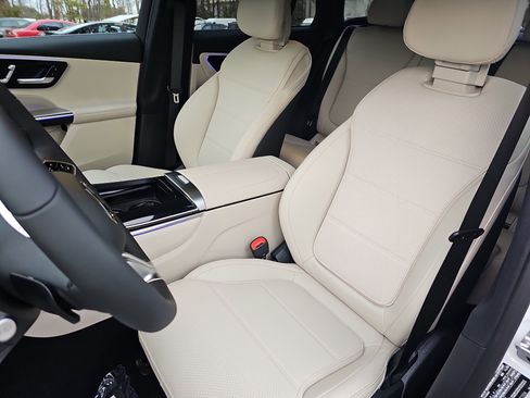 New 2026 Mercedes-Benz GLC 300 4MATIC image 16