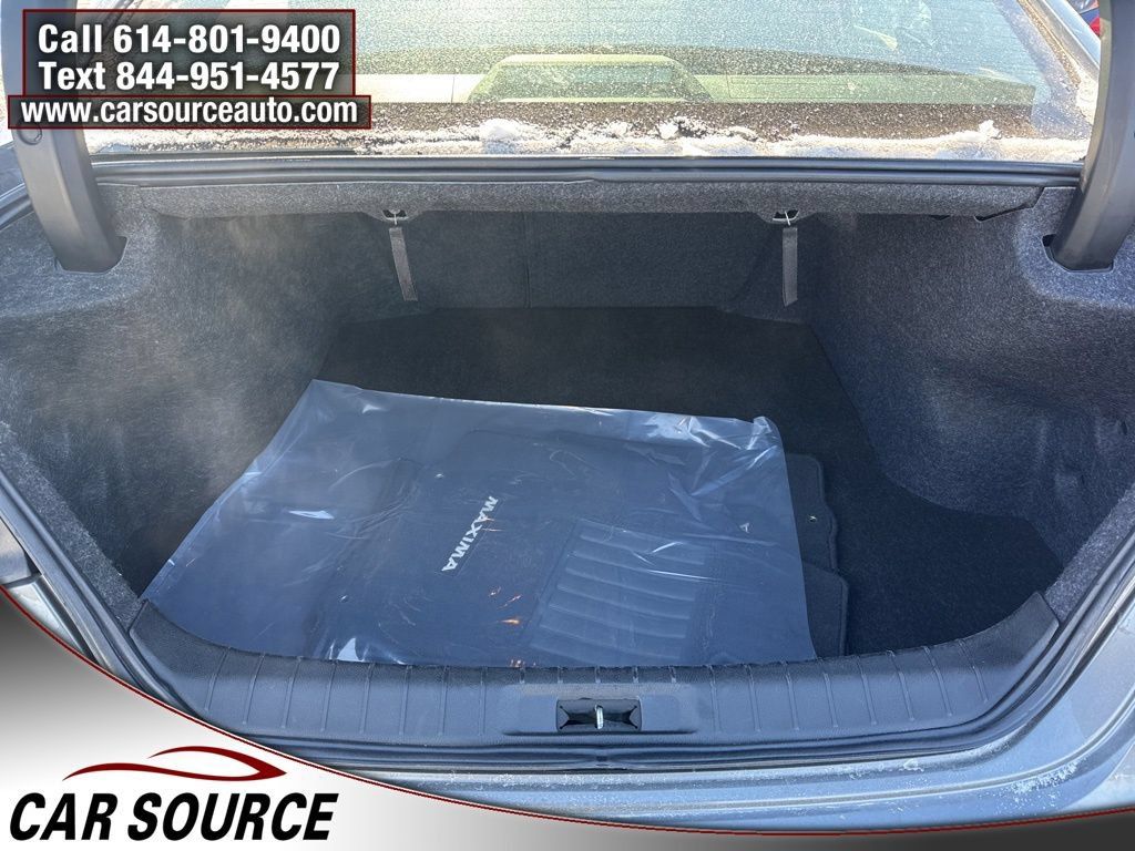 Used 2023 Nissan Maxima SL FWD image 38