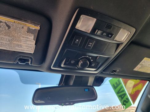 Used 2018 Toyota Tacoma TRD Off-Road w/ Technology Package image 32