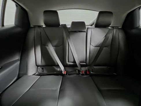 New 2026 Toyota Prius Plug-In Hybrid FWD image 30