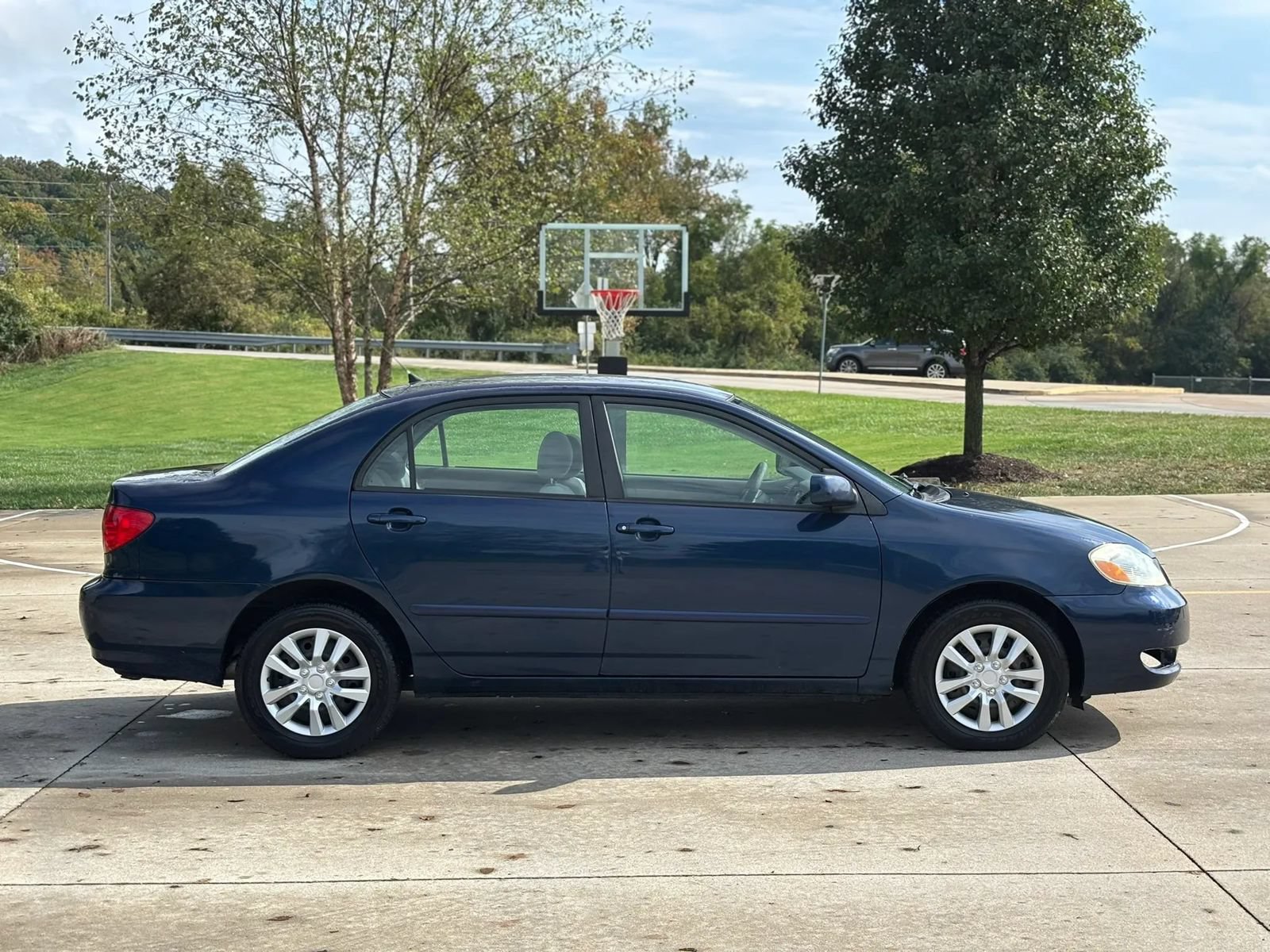 Used 2005 Toyota Corolla LE w/ JBL Value Pkg FWD image 6