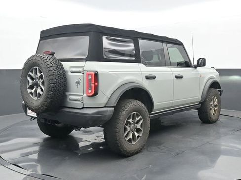 Used 2021 Ford Bronco Badlands image 6