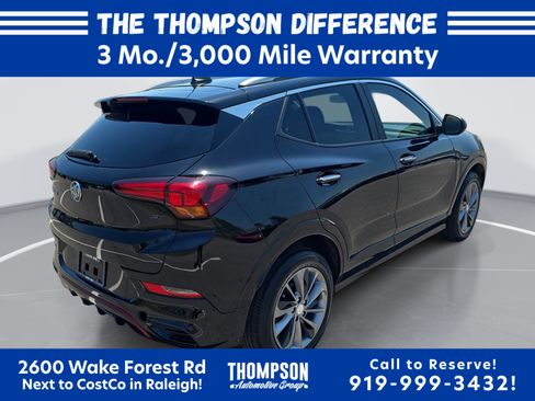Used 2023 Buick Encore GX Select w/ Sport Touring Package FWD image 3