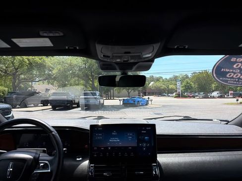 Used 2023 Lincoln Navigator Reserve AWD/4WD image 20
