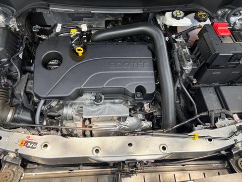 Used 2025 Chevrolet Equinox LT FWD image 27