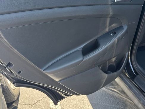 Used 2017 Hyundai Tucson SE FWD image 21