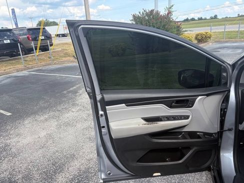 Used 2022 Honda Odyssey EX-L image 17