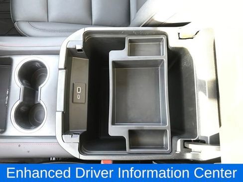 Used 2024 Chevrolet Suburban RST w/ Luxury Package image 15