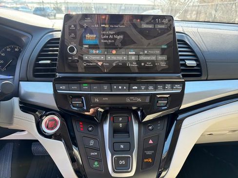 New 2026 Honda Odyssey Touring image 18