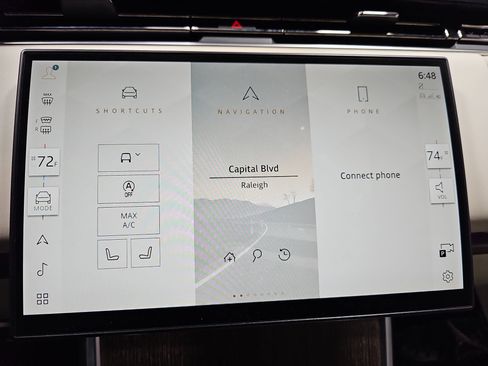 Used 2025 Land Rover Range Rover SE image 24