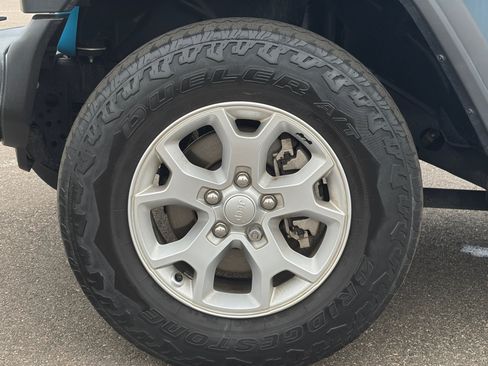Used 2021 Jeep Wrangler Unlimited Sport AWD/4WD image 12