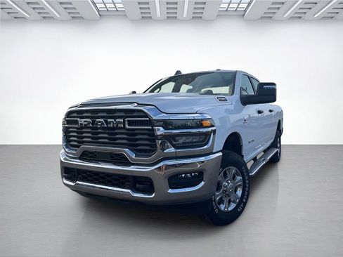 Used 2025 RAM 2500 Big Horn AWD/4WD image 4
