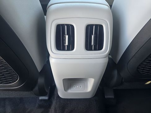 New 2026 Hyundai Tucson Limited w/ Tow & Go Package AWD/4WD image 29