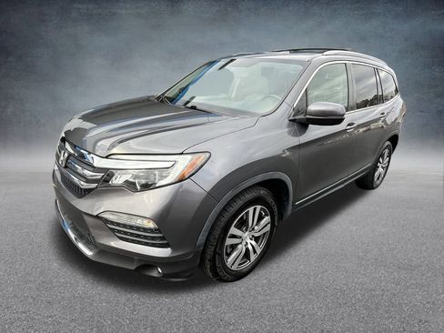 Used 2017 Honda Pilot EX-L image 4