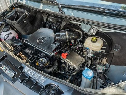 Used 2023 Mercedes-Benz Sprinter 3500 image 21