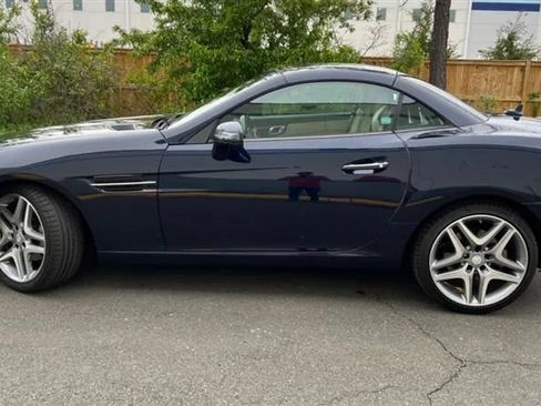 Used 2014 Mercedes-Benz SLK 250 image 7