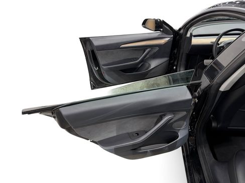Certified 2023 Tesla Model 3 Performance AWD/4WD image 10