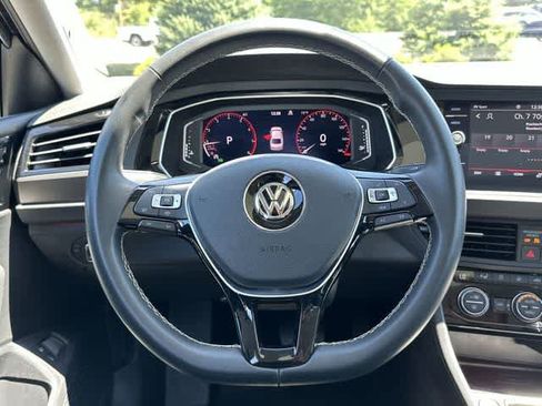 Used 2021 Volkswagen Jetta SEL Premium FWD image 8