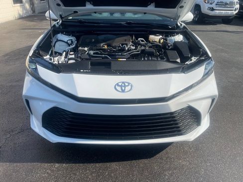 Used 2025 Toyota Camry LE FWD image 21