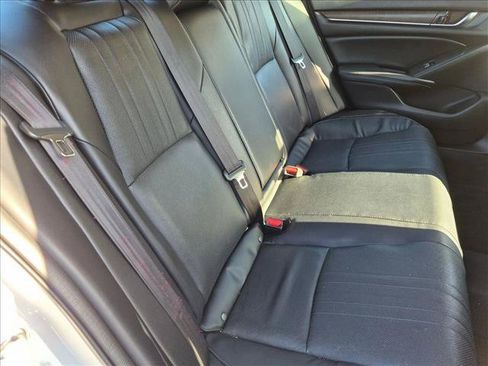 Used 2018 Honda Accord EX-L image 16