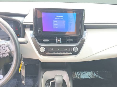 Used 2026 Toyota Corolla LE image 22