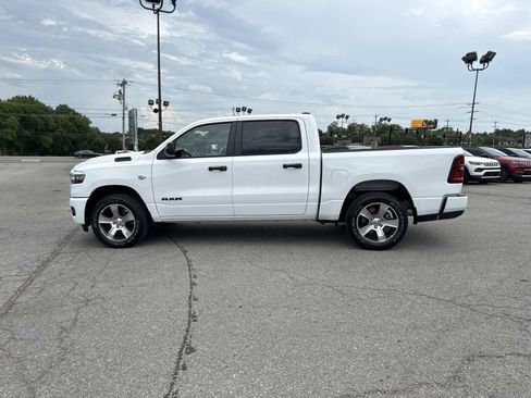 Used 2026 RAM 1500 Express AWD/4WD image 8