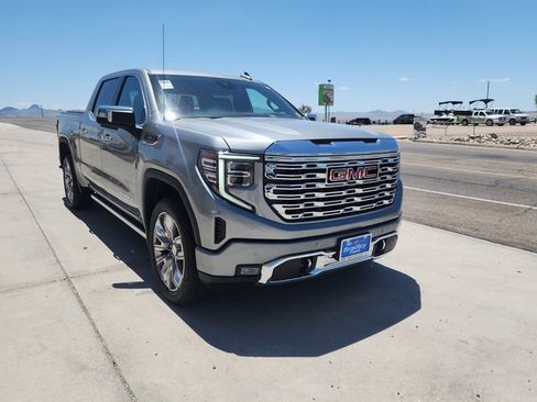 Used 2024 GMC Sierra 1500 Denali w/ Denali Reserve Package image 3