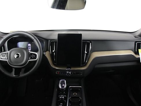 New 2026 Volvo XC60 B5 Core image 5