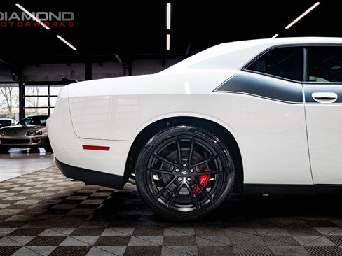 Used 2023 Dodge Challenger R/T w/ T/A Package image 26