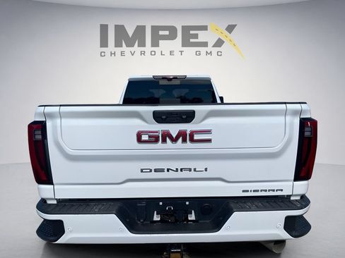 Used 2024 GMC Sierra 3500 Denali w/ Denali Reserve Package AWD/4WD image 4