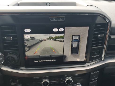 New 2026 Ford F250 Lariat w/ Black Appearance Package image 19