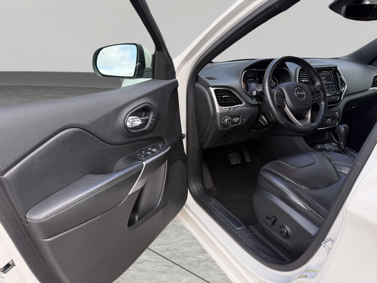 Used 2019 Jeep Cherokee High Altitude AWD/4WD image 20