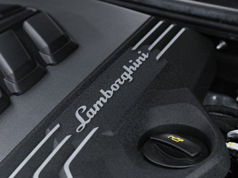 Used 2023 Lamborghini Urus Performante image 44