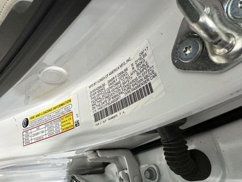 Used 2018 Honda Accord EX-L image 12