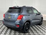 Used 2022 Chevrolet Trax LT w/ Premium Seat Package image 5