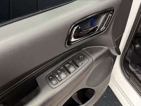 Used 2024 Dodge Durango GT image 29