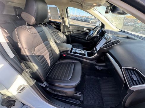 Certified 2024 Ford Edge SEL w/ Convenience Package image 16