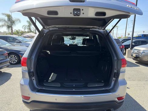 Used 2017 Jeep Grand Cherokee Limited w/ Luxury Group II RWD image 19