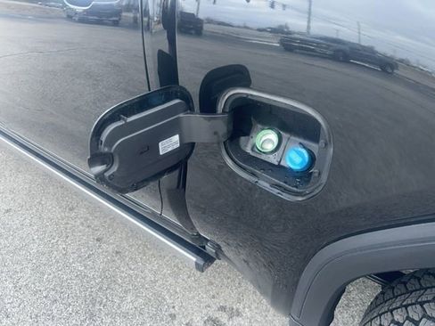 Used 2025 GMC Sierra 1500 Denali w/ Technology Package image 13