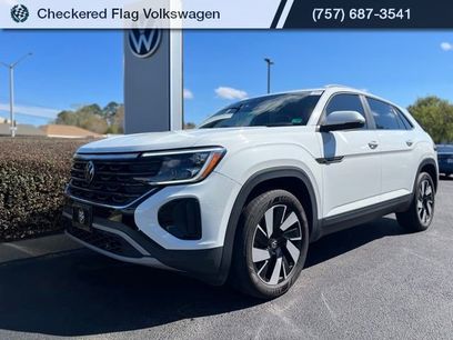 Used 2024 Volkswagen Atlas Cross Sport SE w/ Panoramic Sunroof Package