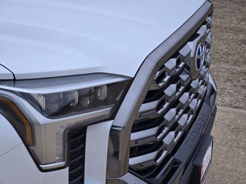 Used 2024 Toyota Tundra Platinum image 12