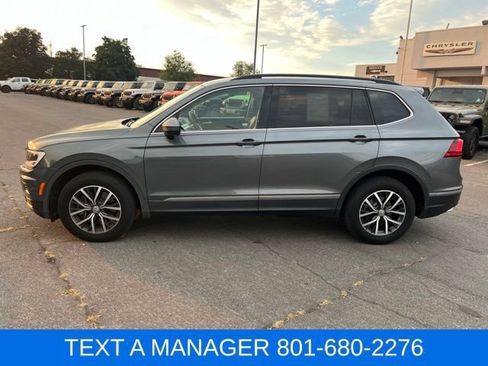 Used 2020 Volkswagen Tiguan SE FWD image 2