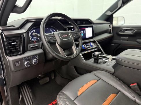 Used 2024 GMC Sierra 1500 AT4 w/ Technology Package AWD/4WD image 12