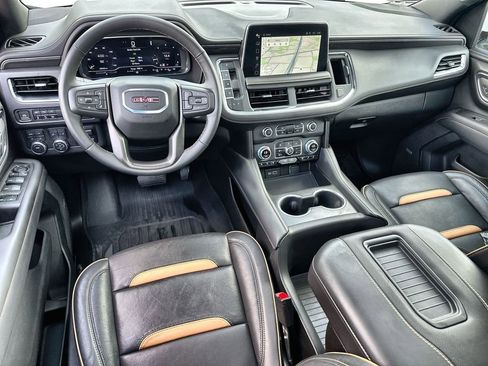 Used 2024 GMC Yukon AT4 w/ Technology Package AWD/4WD image 20
