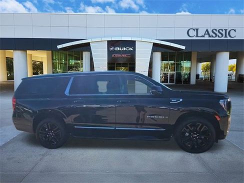 Used 2024 GMC Yukon XL Denali image 9