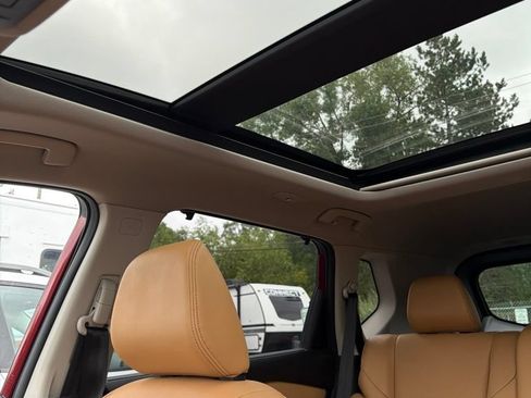 Used 2021 Nissan Rogue Platinum AWD/4WD image 15
