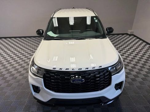Used 2025 Ford Explorer ST-Line w/ Premium Package AWD/4WD image 5
